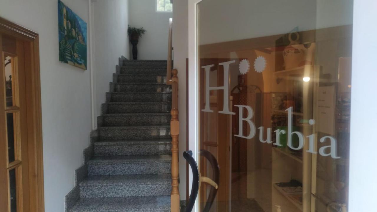 Hostal Burbia ビジャフランカ・デル・ビエルソ エクステリア 写真